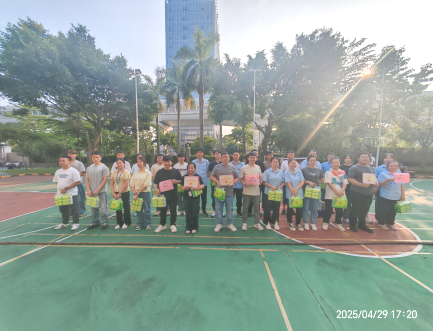 凝心聚力 “拔” 頭籌，勠力同心 “繩” 彩飛揚