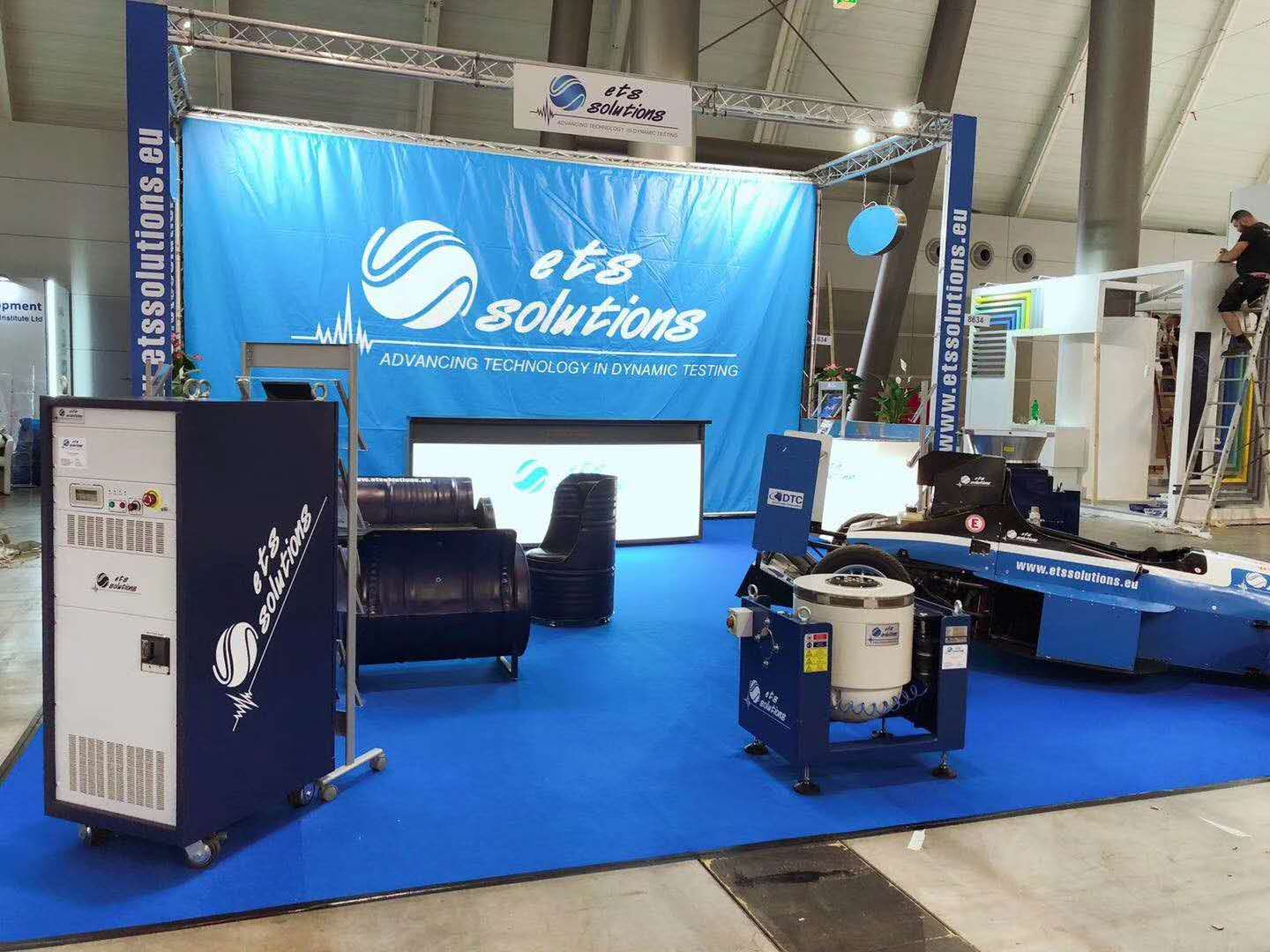 航天希爾公司參加德國汽車測試展